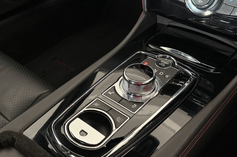 Interior 7