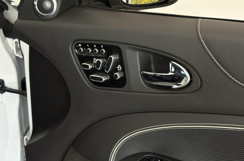 Interior 9