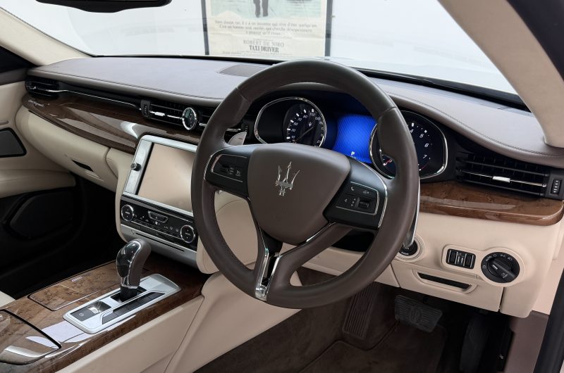 Interior 5