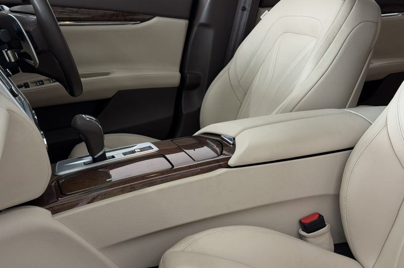 Interior 13