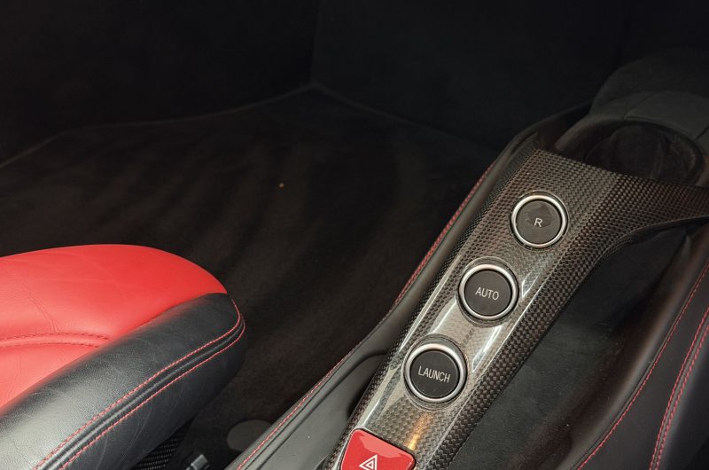 Interior 13