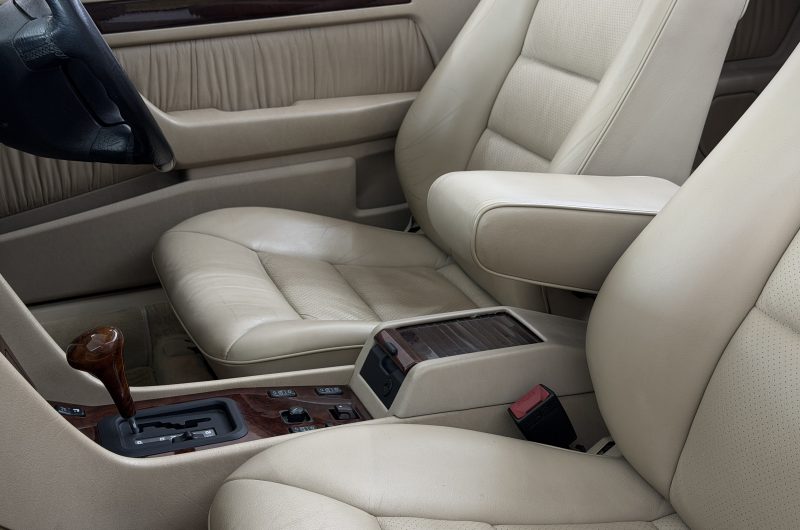 Interior 9
