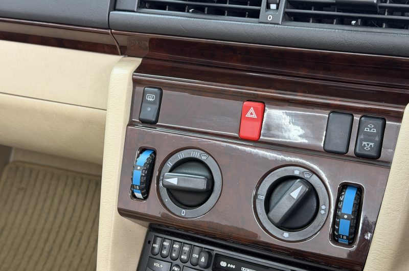 Interior 15