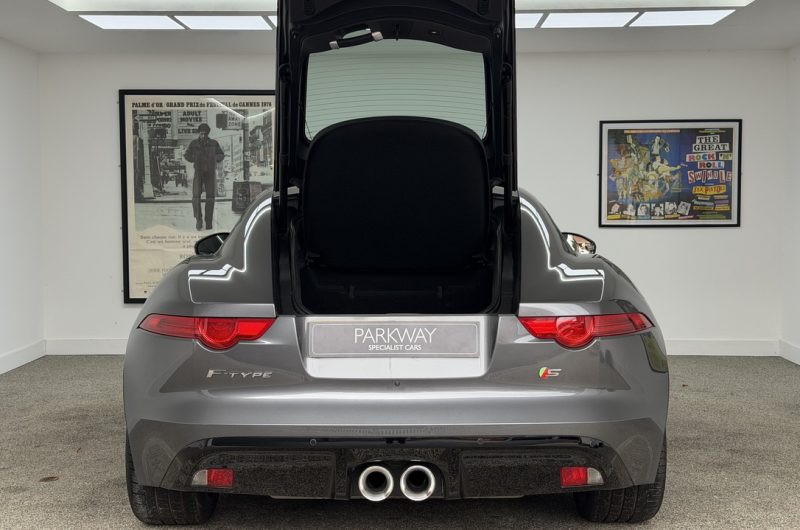 Exterior 10