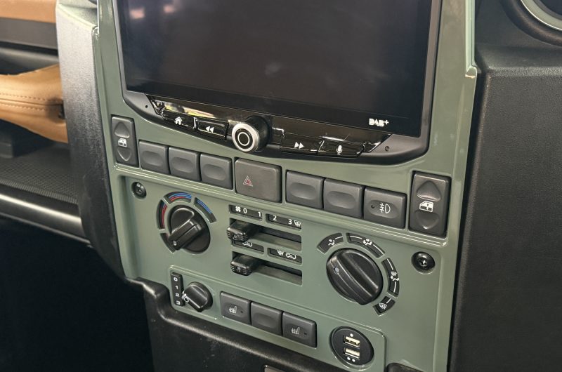 Interior 18