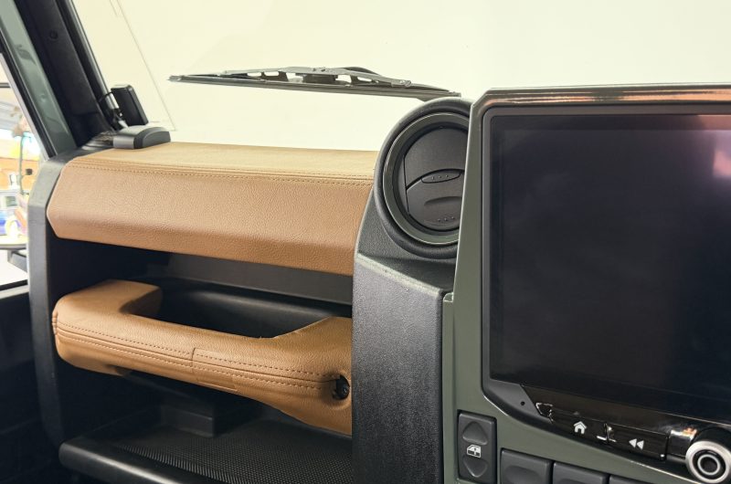 Interior 17