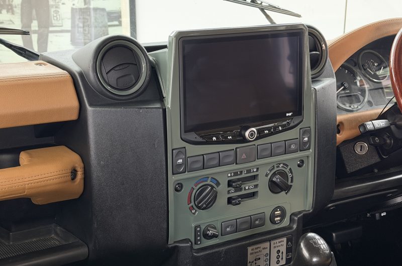 Interior 13