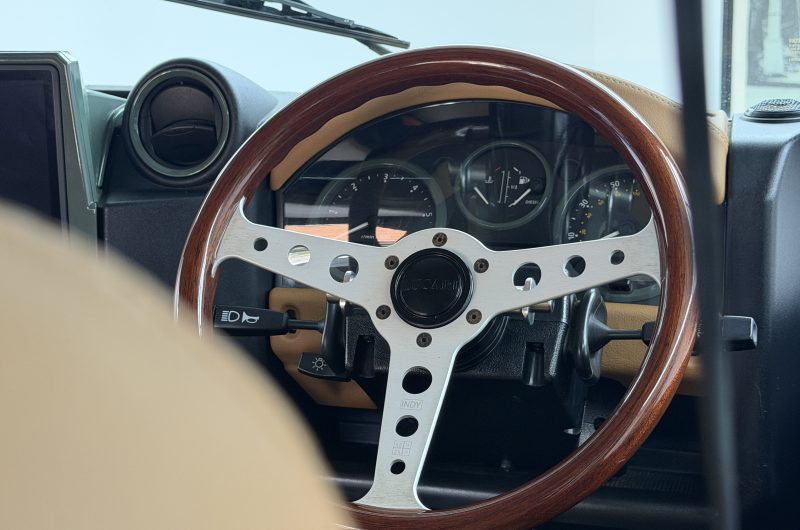 Interior 9