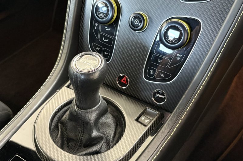 Interior 7