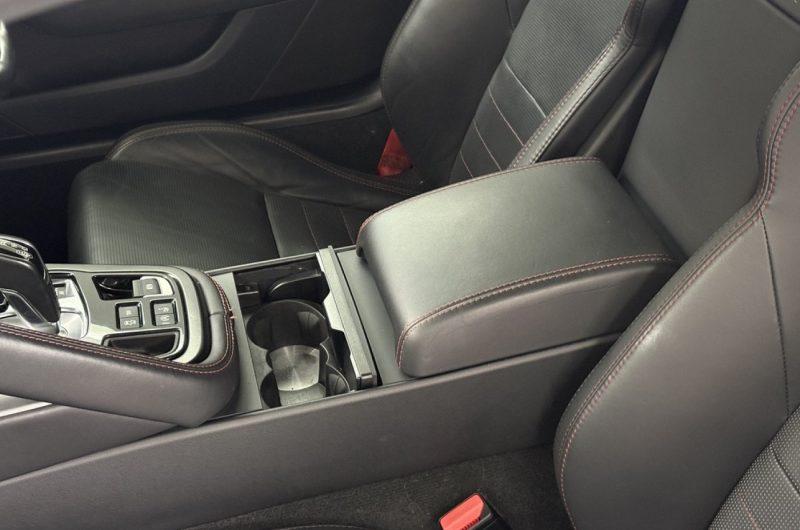 Interior 5