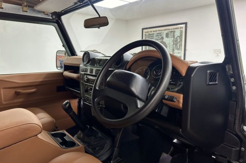 Interior 6