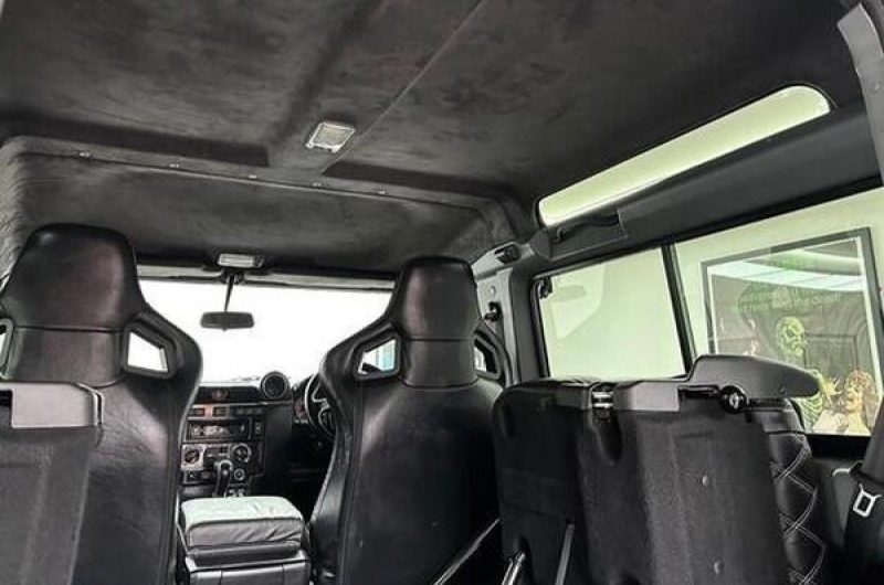 Interior 8
