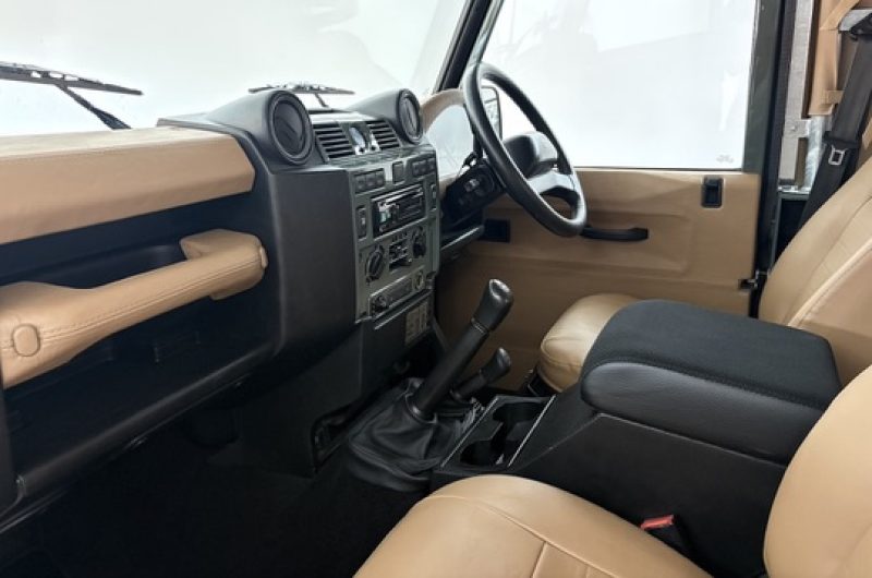 Interior 11