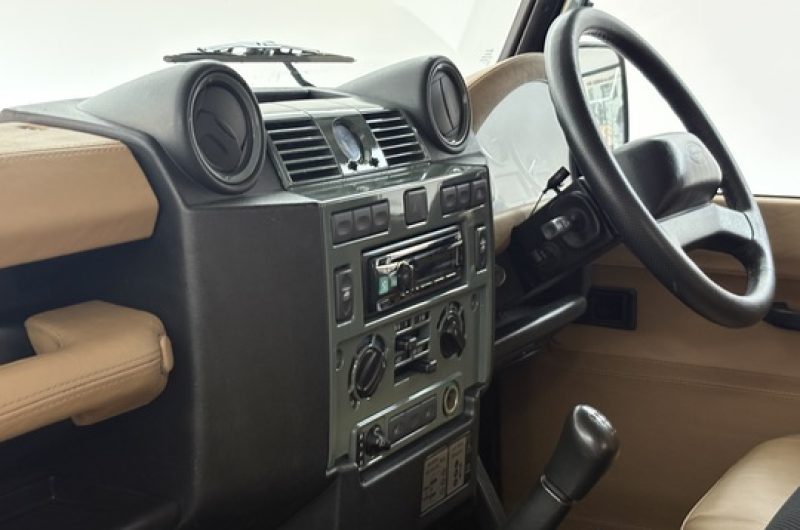 Interior 4