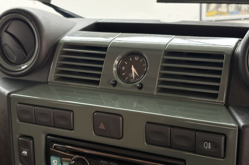 Interior 13