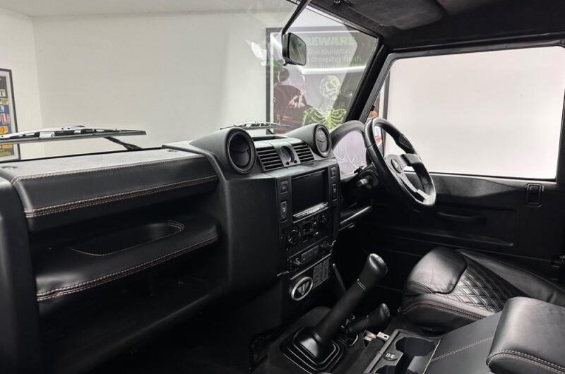 Interior 8