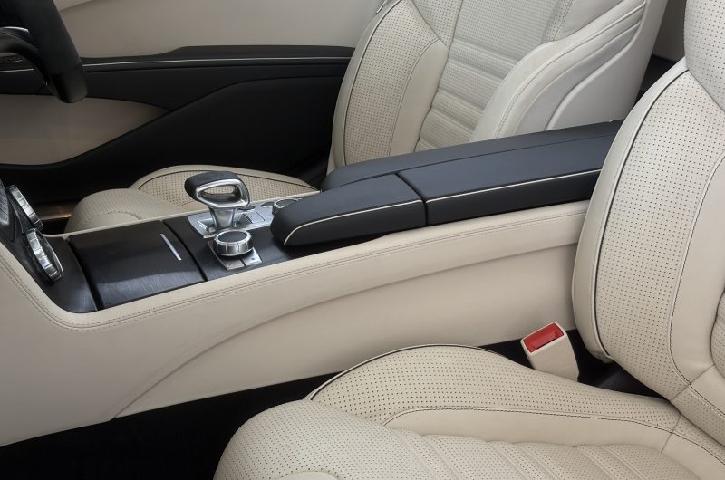 Interior 9