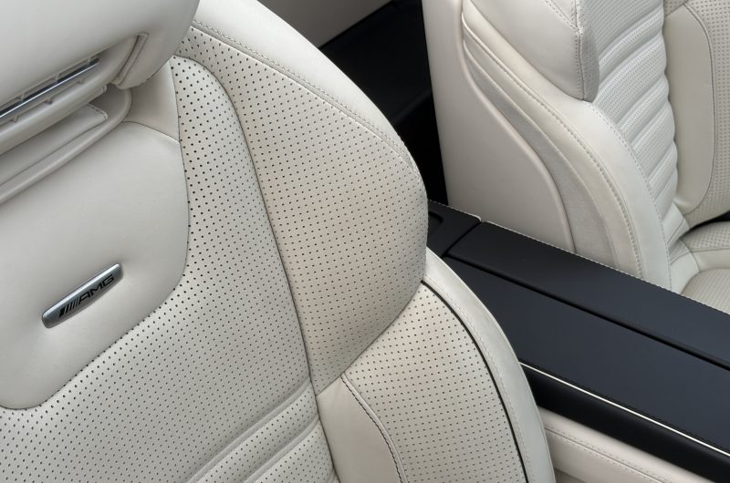 Interior 8